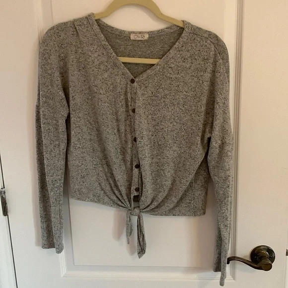 Olivia Rae top - Picture 1 of 4